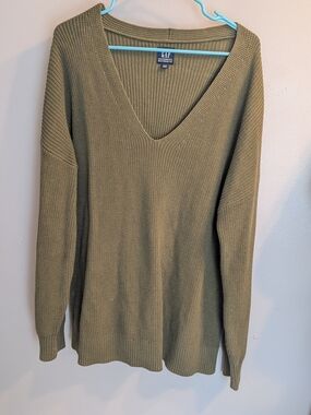 GAP Maternity Olive Green V-Neck Ribbed Sweater
